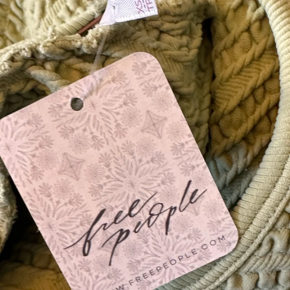 Free People Gabby dried aloe  Long Sleeve Crew Neck‎ keyhole back midi Dress